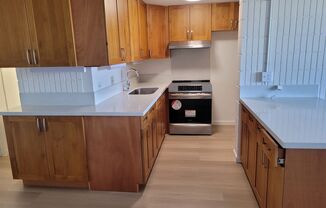 3 beds, 2 baths, $2,900