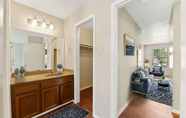 1 bed, 1 bath, 601 sqft, $825, Unit 216