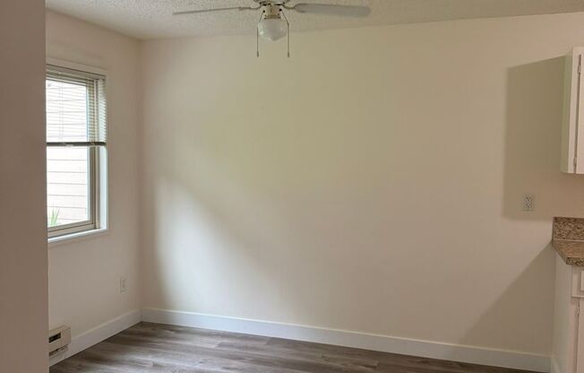 1 bed, 1 bath, 750 sqft, $1,250, Unit 119-4938