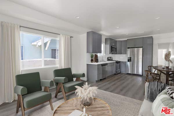 1509 W 50 ST