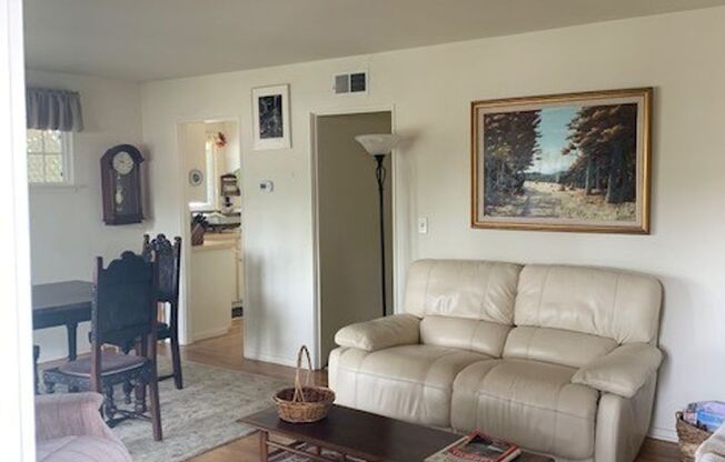 3 beds, 2 baths, $4,000