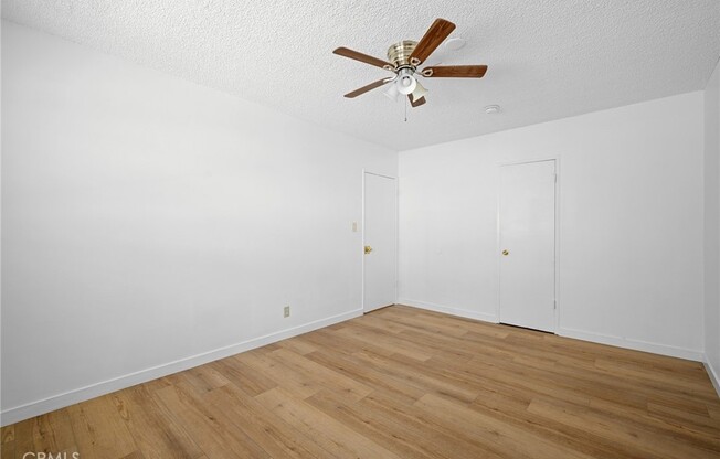 2 beds, 1 bath, 800 sqft, $1,900, Unit 7
