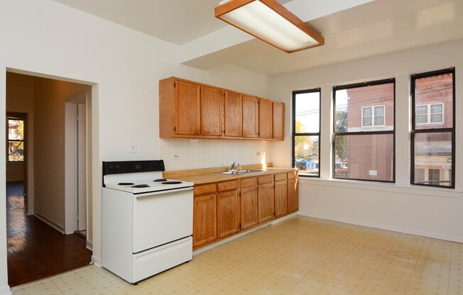 3143 MEDILL