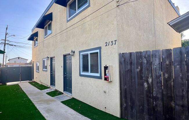 2 beds, 1 bath, $2,745, Unit Unit A