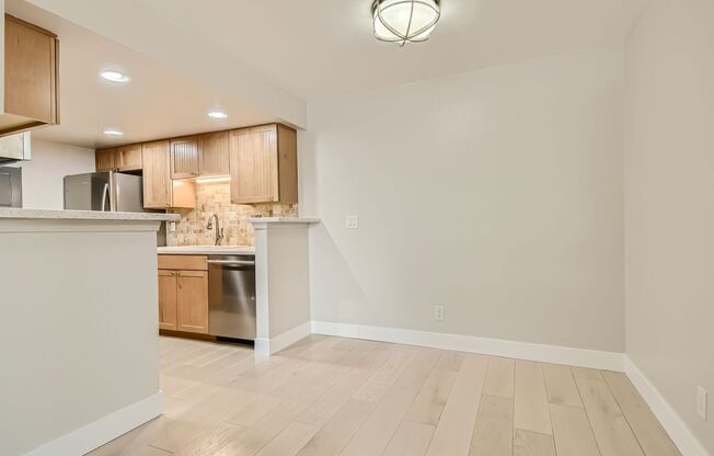 AWESOME REMODELED 2-BEDROOM, 2-BATH CONDO! WASHER, DRYER, AND SWIMMING POOL! MOVE-IN TODAY!