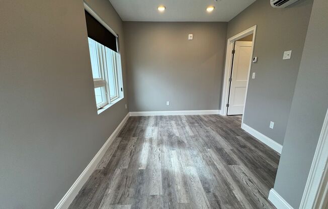 1 bed, 1 bath, $2,100, Unit 405