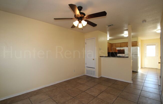 2 beds, 1.5 baths, $875, Unit Unit C