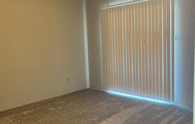 1 bed, 1 bath, 703 sqft, $875, Unit 2104