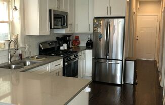 1528 W SUPERIOR ST