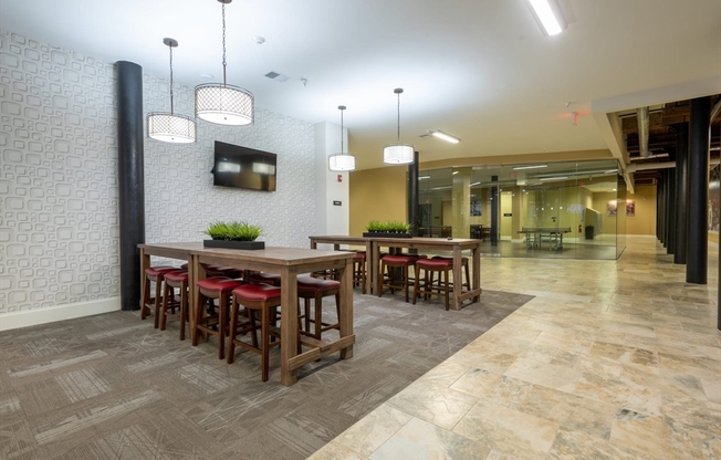 3 beds, 3 baths, 2,120 sqft, $3,795, Unit 8-506