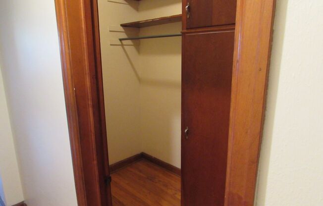 Studio, 1 bath, 450 sqft, $1,140, Unit Unit #C