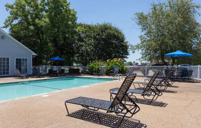 Cottonwood Apartments Greenville, MS Swimming Pool III