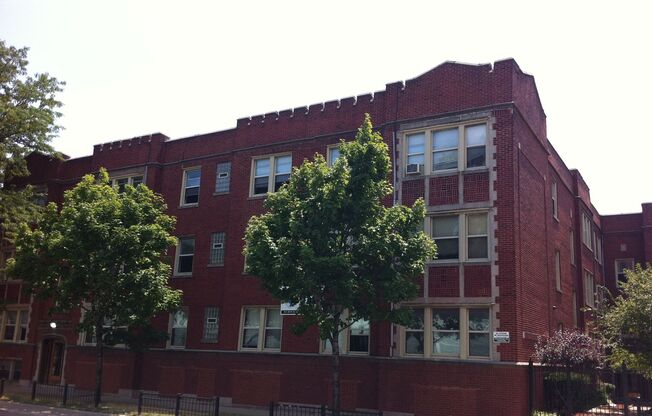 6700 S Indiana