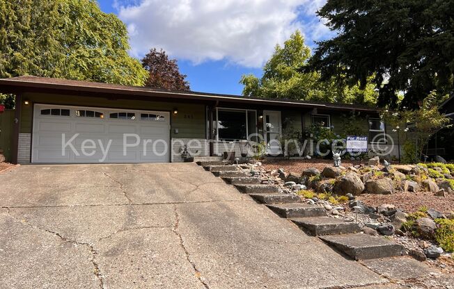 Beautifully Remodeled Gresham Ranch