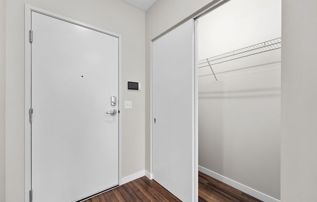 1 bed, 1 bath, 605 sqft, $1,275, Unit 404