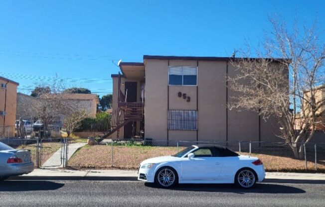 Bruce St- 853