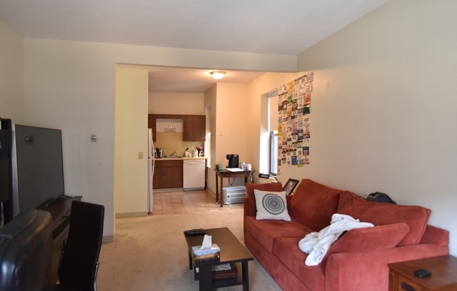 1 bed, 1 bath, 550 sqft, $2,250, Unit 26