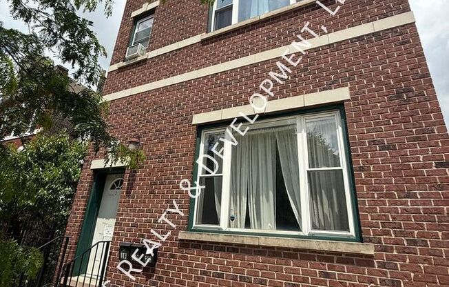 1512 W 17 ST