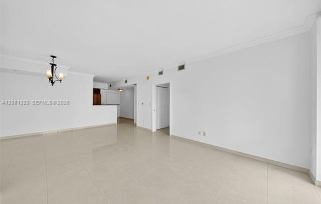 2 beds, 2 baths, $4,000, Unit # 2219