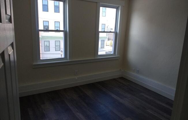 9 TEMPLE ST