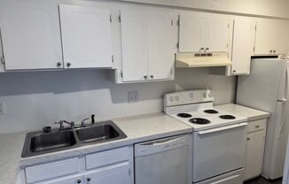 2 beds, 1.5 baths, $850, Unit 2