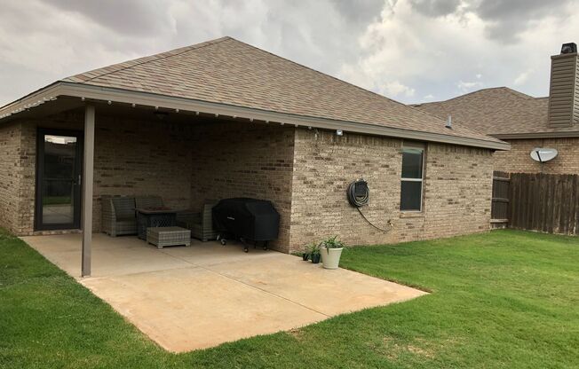 3 beds, 2 baths, $1,750