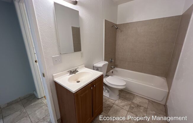 Studio, 1 bath, $1,150