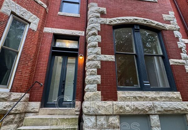 1713 LINDEN AVE