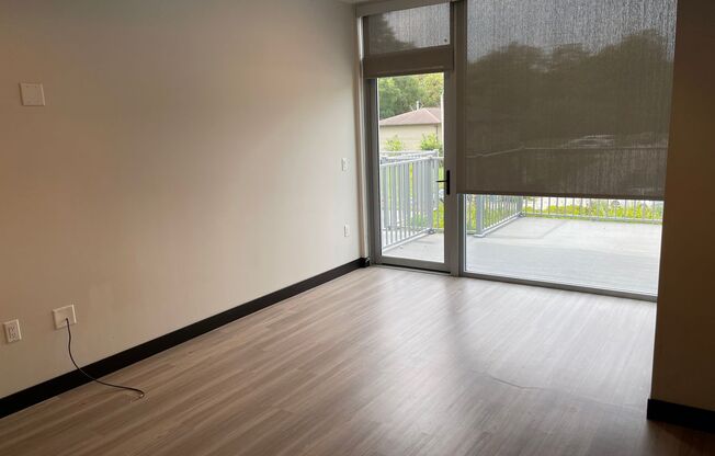 Studio, 1 bath, 582 sqft, $1,175, Unit 319