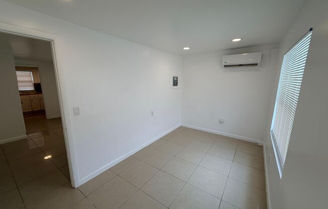 548 NW 30 ST