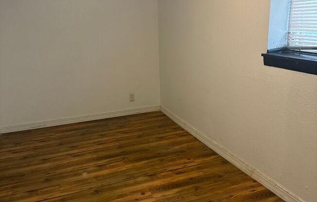 1111 9th Ave N