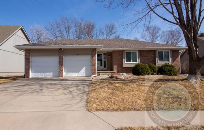 Move in Special $800.00 off Deposit!!! 4 Bed Ranch House in Millard School District