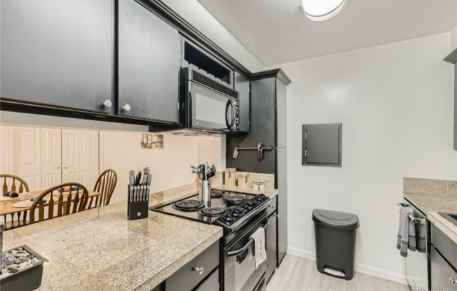 12124 MELODY DR
