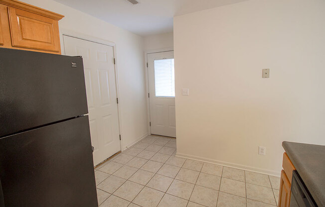 3 beds, 2 baths, $1,750