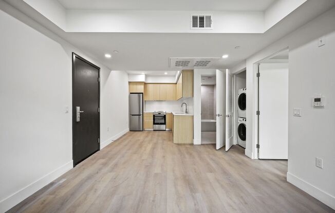 1 bed, 1 bath, 445 sqft, $2,350, Unit 411