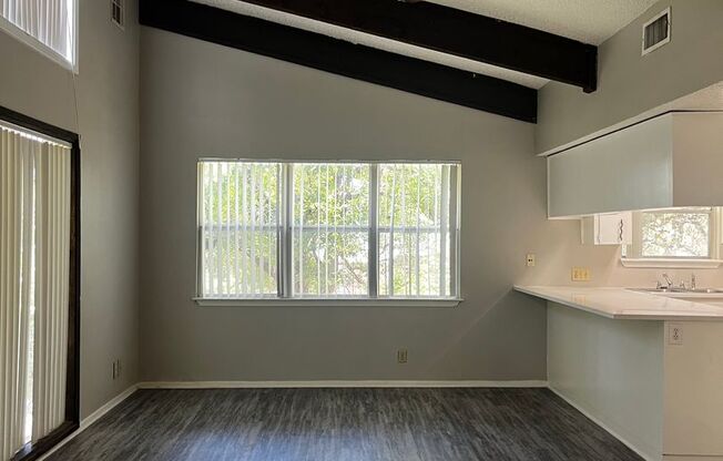 1120 Hollowcreek Drive