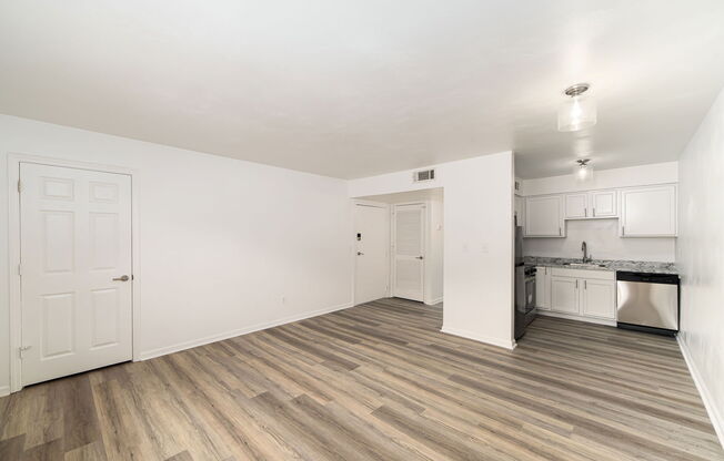 1036 GILL CT