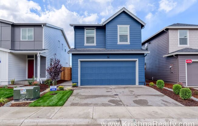 Spacious 2-Year-Old NEW CONSTRUCTION 4-Bedroom Home with Loft, 2-Car Garage & Private Yard