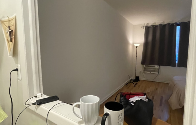 Studio, 1 bath, $1,975, Unit 4D