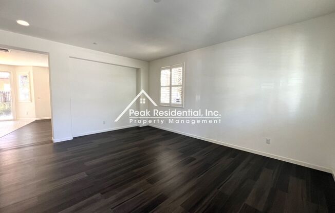 Spacious 4bd/2.5ba Sacramento Home!