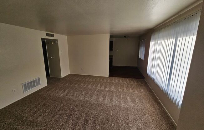 2 beds, 1 bath, $1,250, Unit 161