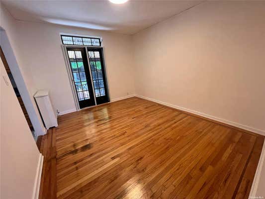 3 beds, 1 bath, $4,000