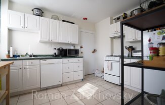 5 ASHFORD CT