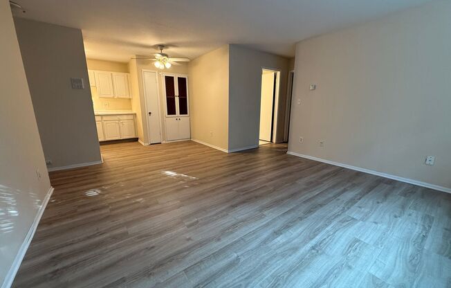 2 beds, 1 bath, $1,425, Unit 106