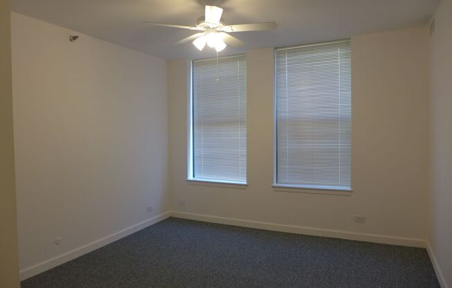 2 beds, 2 baths, 1,250 sqft, $2,950, Unit 07C