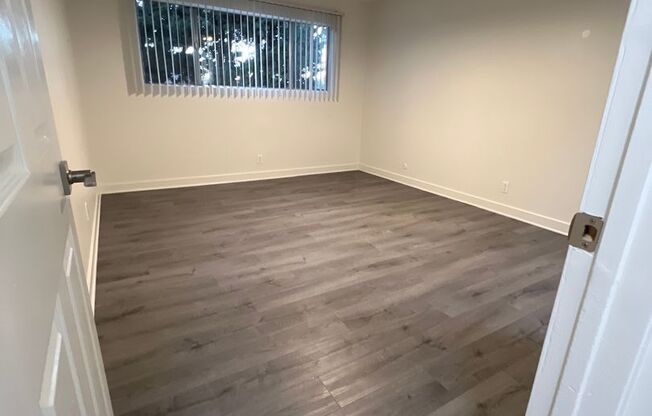 2 beds, 1 bath, 1,100 sqft, $2,475, Unit 241-39