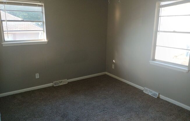 5036-5038 N Topping Duplex