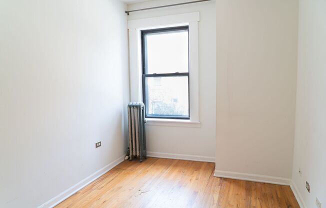1 bed, 1 bath, 450 sqft, $1,595, Unit 4715-15N