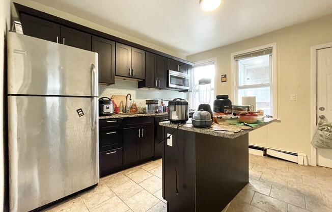 2 WYMAN PL