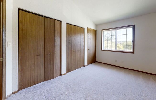 2 beds, 2 baths, $1,850, Unit 14240